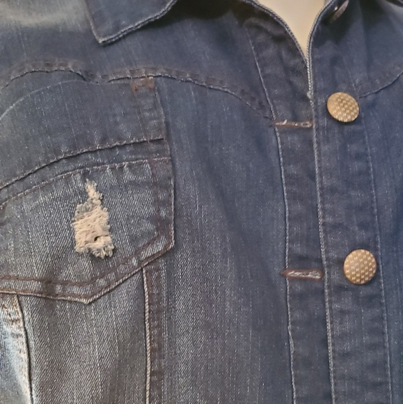 Distressed Denim Jacket - Picture 6 of 7
